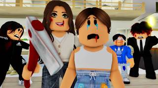 MY MOM KILLED MY FAMILY  Roblox  CoxoSparkle2 [upl. by Sonni]