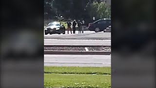 Bystander records gunshots in broad daylight nearly takes a bullet [upl. by Schacker]