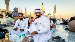 First RAMADAN IFTAR in Madina Masjid an Nabawi  Ramadan Mubarak [upl. by Bergin]