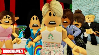 MY SLEEPOVER PARTY Roblox Brookhaven  CoxoSparkle2 [upl. by Ennaxxor]