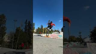 How to use Osmo Mobile 6 at a bike park 💡 [upl. by Htebharas]